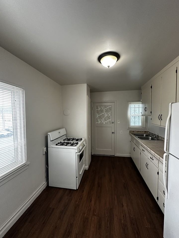 2694 Havenscourt Blvd #2694A - Photo 6 of 12