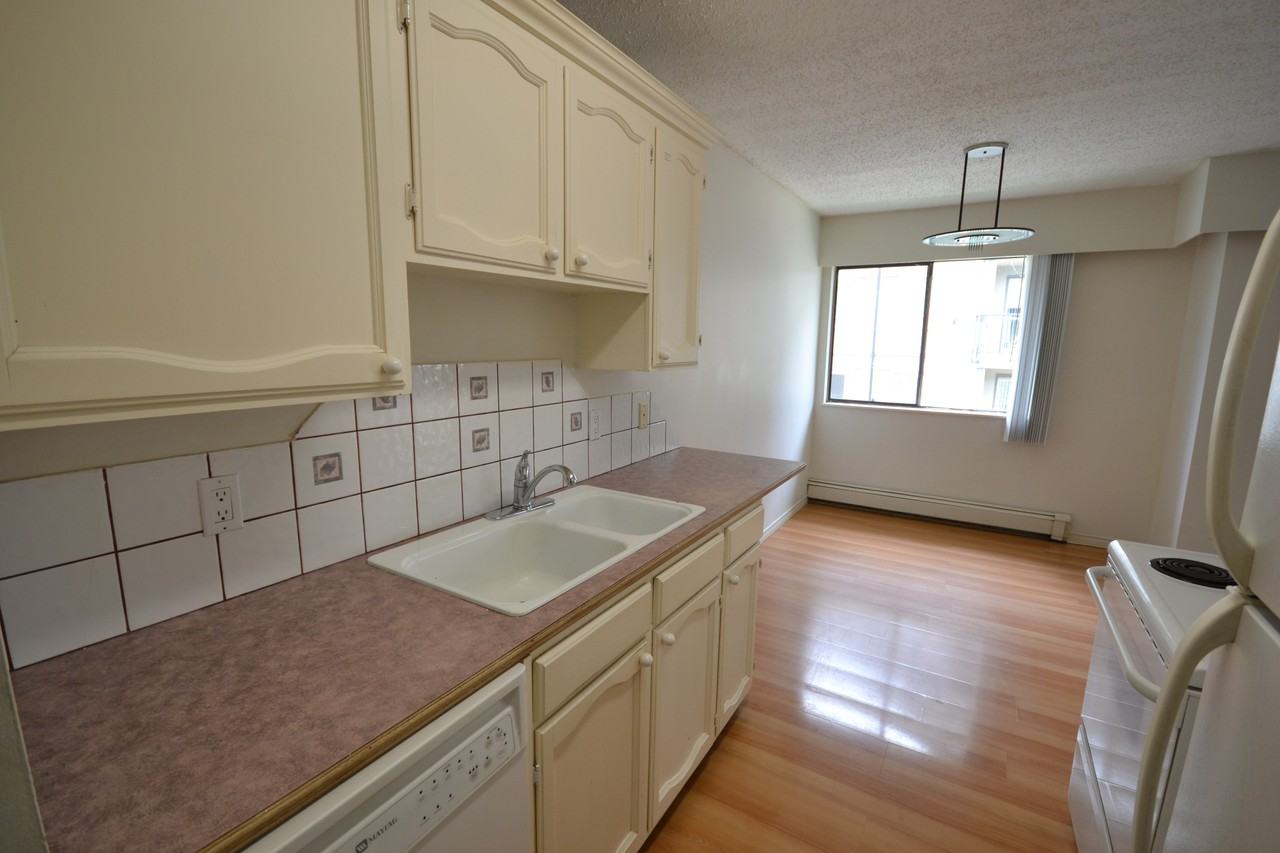 1909 Saltons Estates #1 - Photo 2 of 11