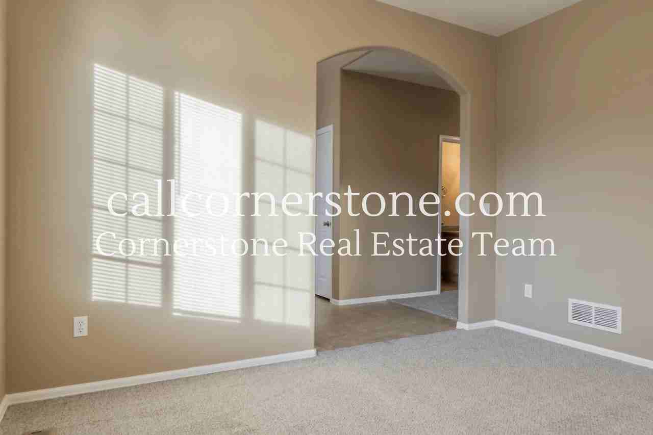 7975 Superior Hill Pl #1 - Photo 5 of 36