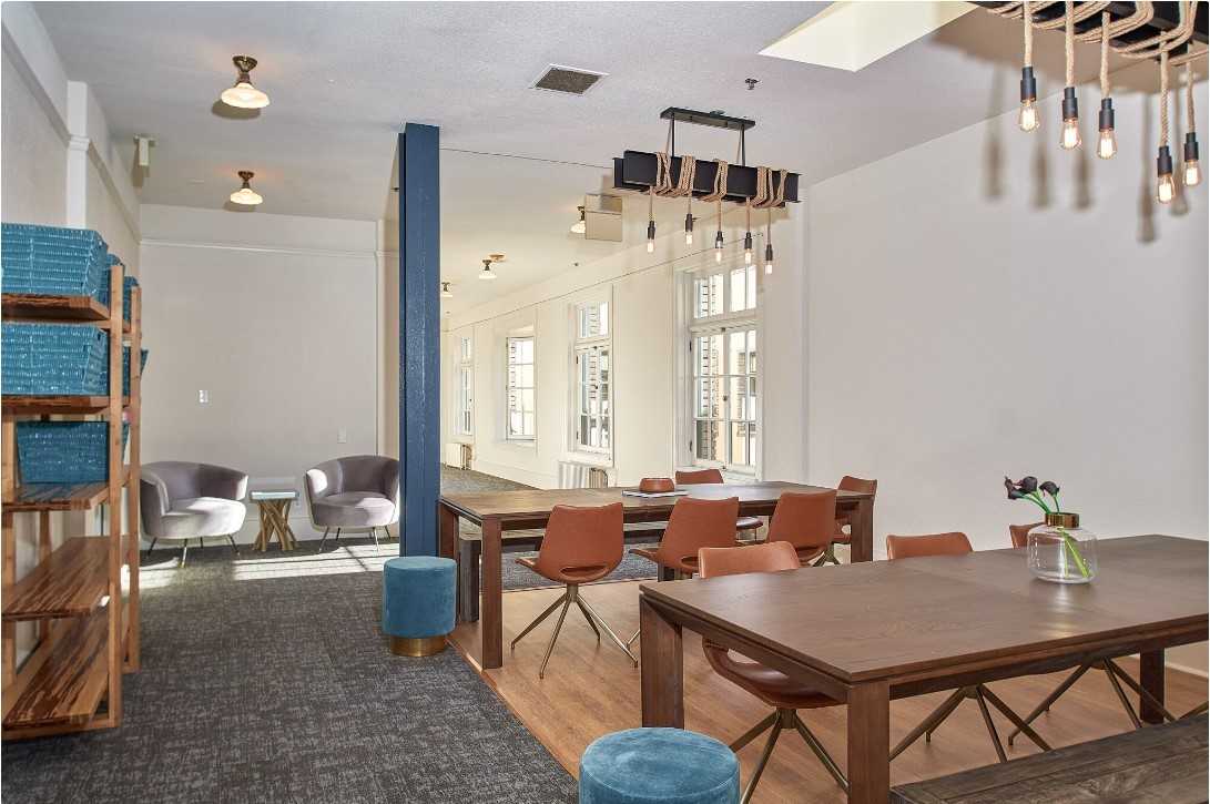 1515 Webster St #4-419 - Photo 3 of 9