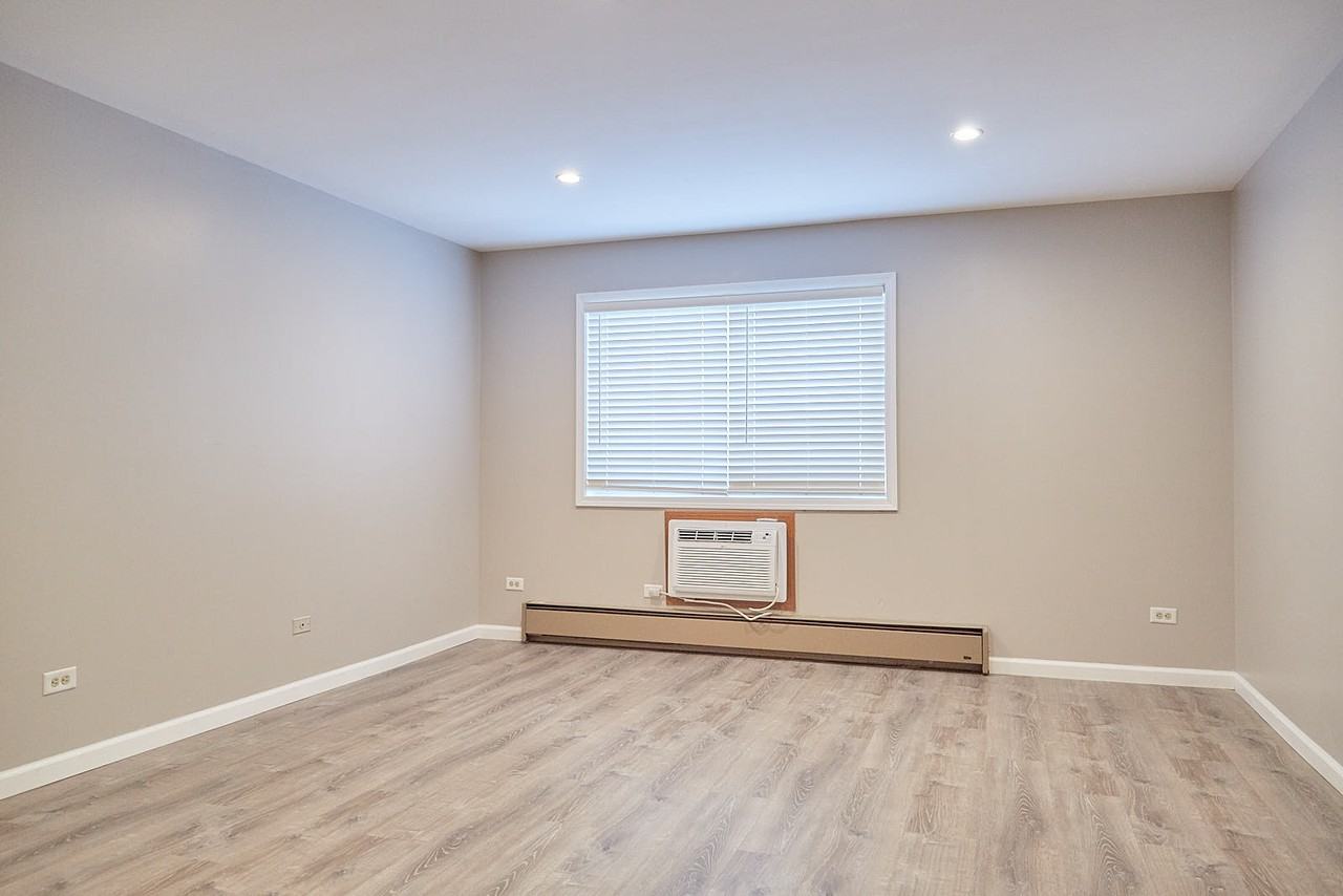 409 W Mondamin St #409-7 - Photo 2 of 7