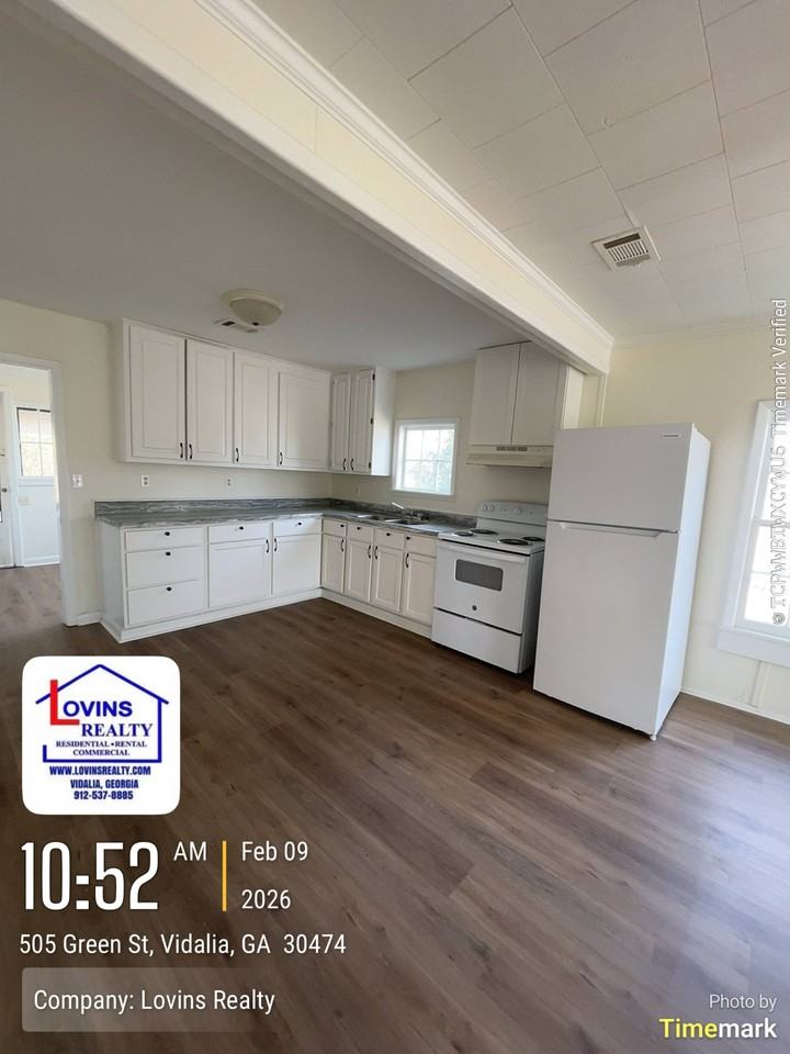 501 Green St #1 - Photo 4 of 9