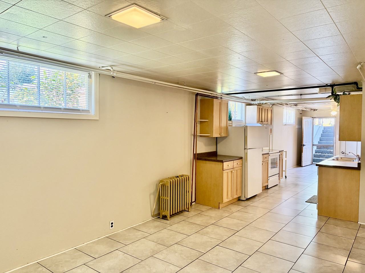 2732 Eldridge Ave #1 - Photo 4 of 23