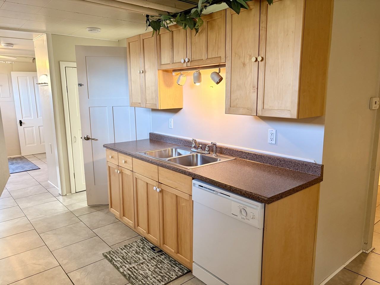 2732 Eldridge Ave #1 - Photo 7 of 23