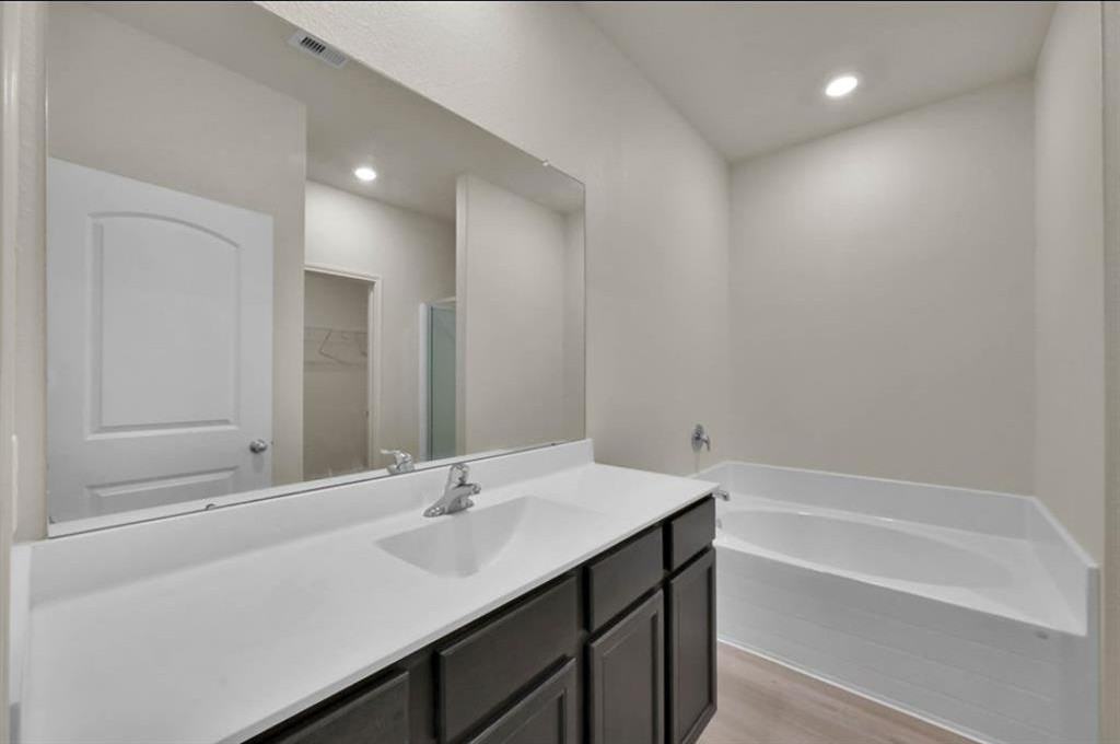 10623 Lost Maples Dr #1 - Photo 3 of 6