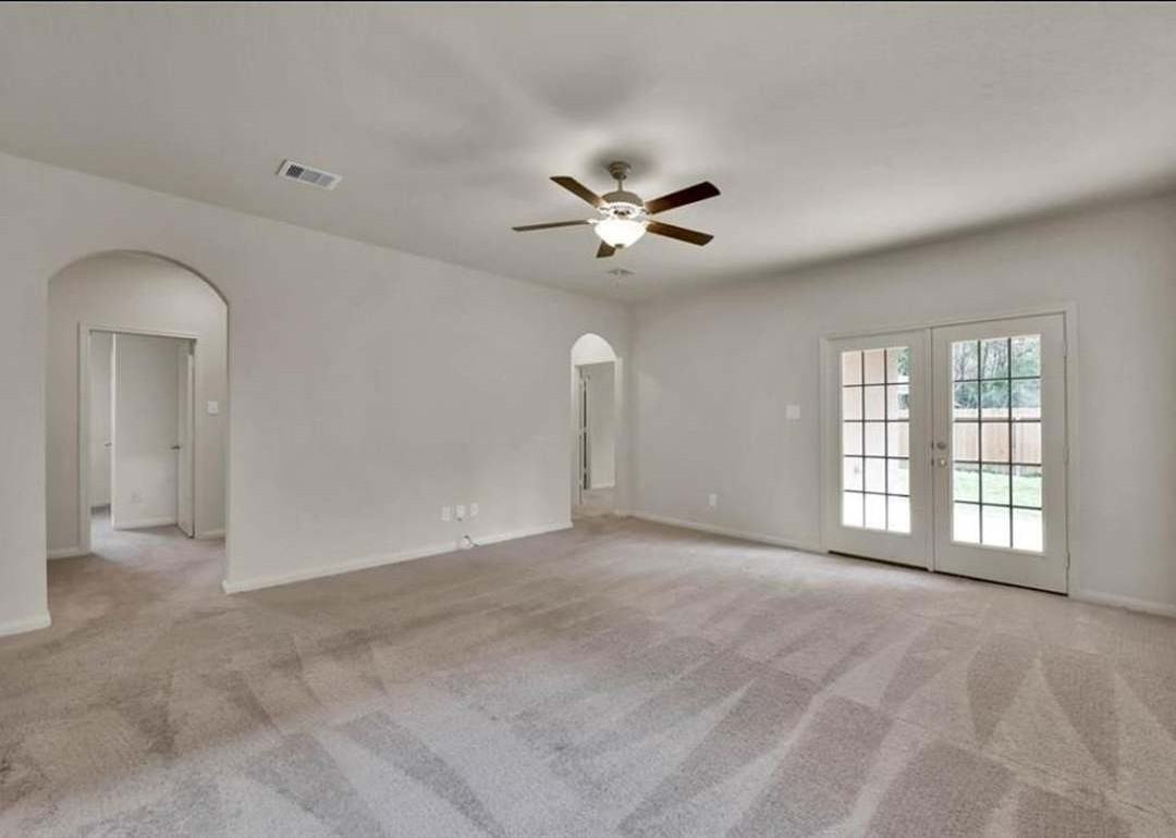 10623 Lost Maples Dr #1 - Photo 4 of 6