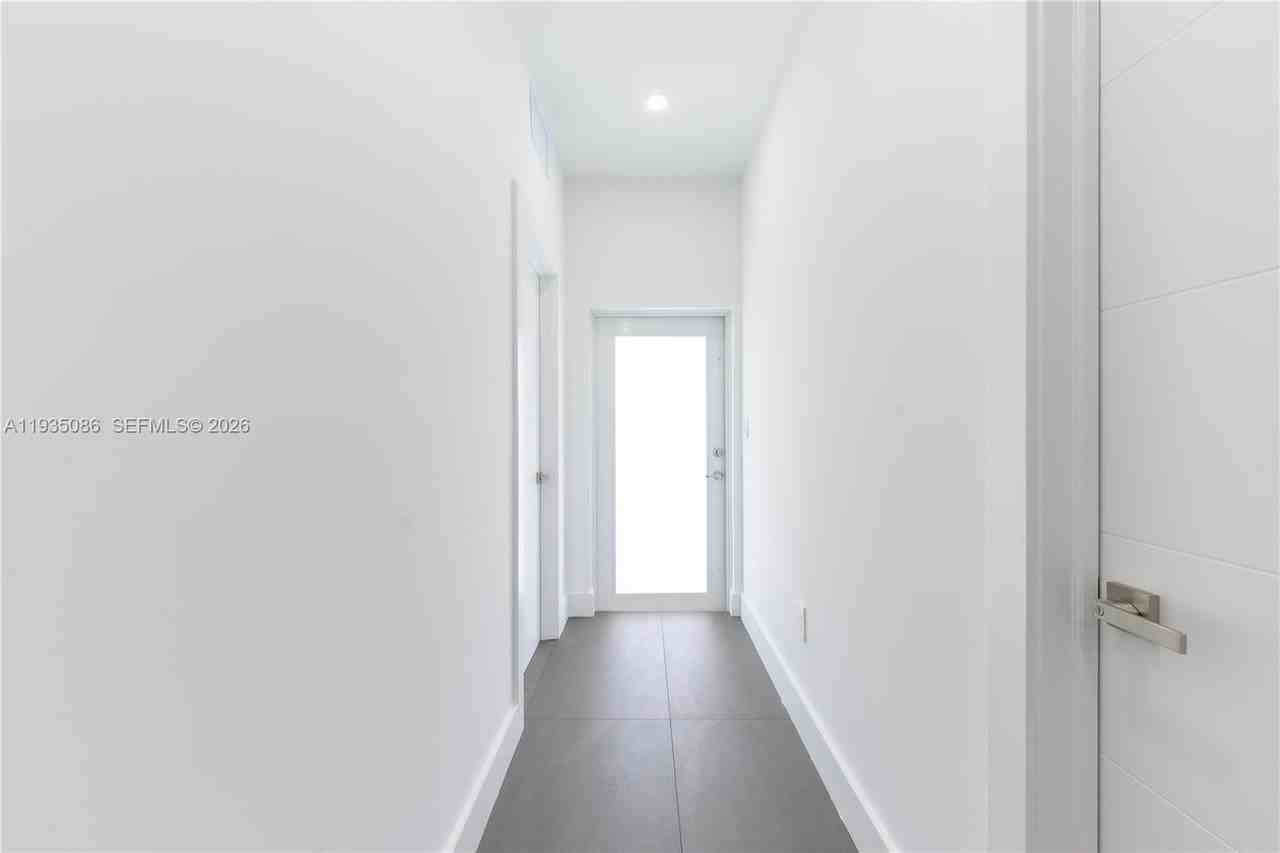 1866 Nw 91st St #1866 - Photo 3 of 29