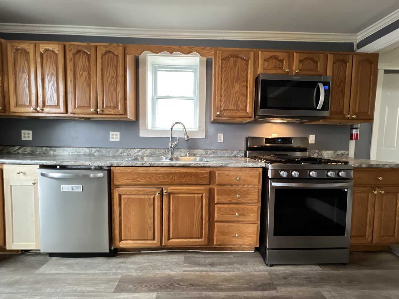 2443 Division St #1 - Photo 4 of 18