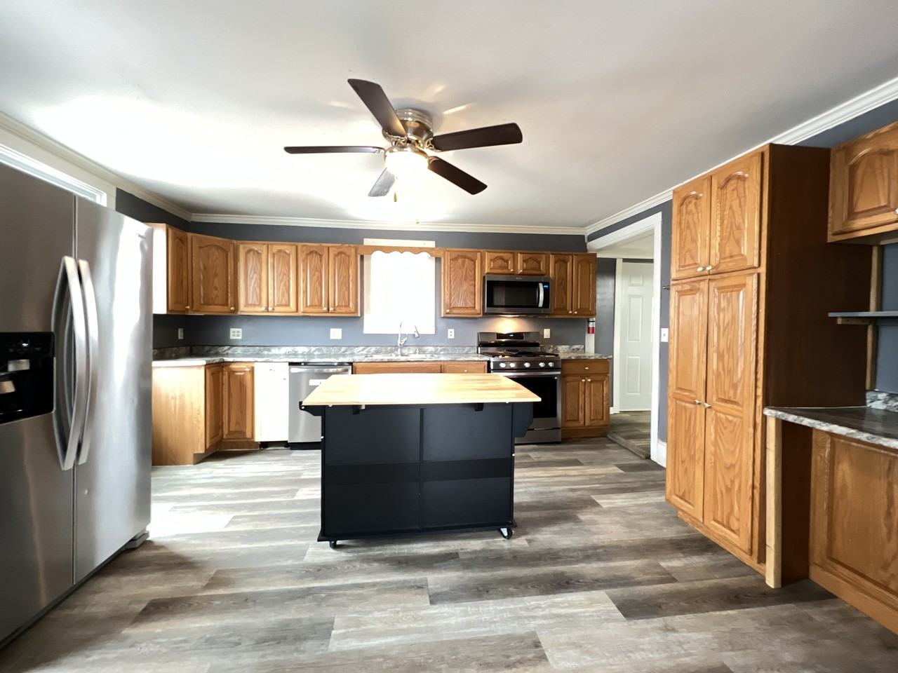 2443 Division St #1 - Photo 5 of 18