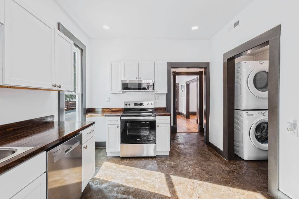 205 Broadway St #1 - Photo 7 of 20