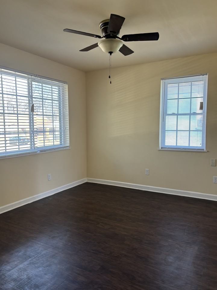 2413 Deadrick Ave #1 - Photo 3 of 5