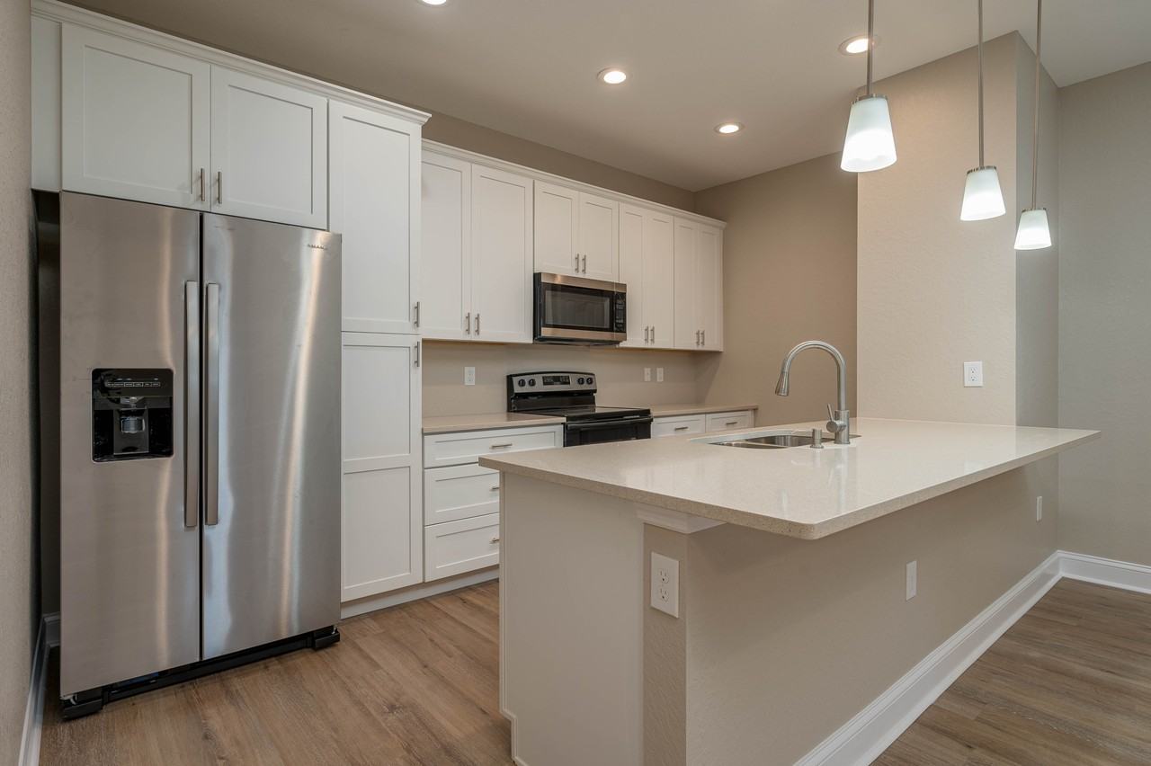 1043 Oak Hammock Dr #1 - Photo 4 of 17