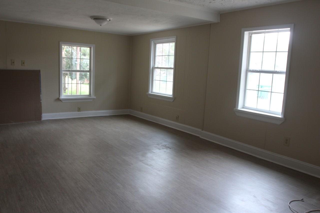 413 Vick St #1 - Photo 3 of 10