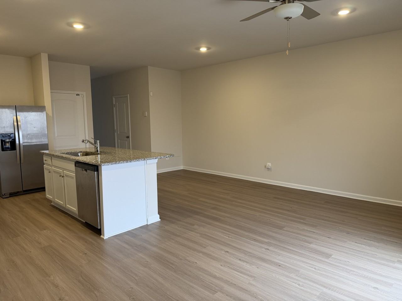 71 Bloomsbury St #0 - Photo 2 of 16