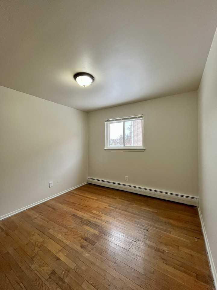 610 Harrison Blvd #43 - Photo 7 of 35