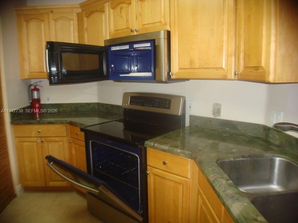 6276 Nw 186th St #307 - Photo 4 of 30