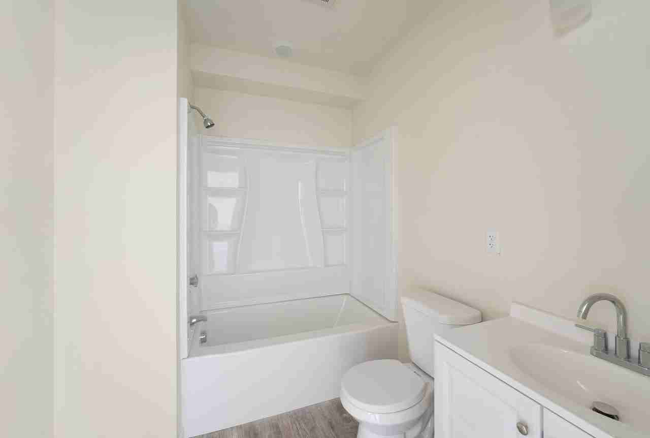 Pine Street Apartments - Photo 6 of 6