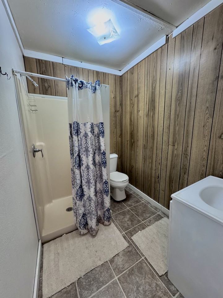 1622 N Webster St #1 - Photo 4 of 11