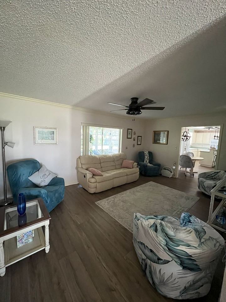 8715 Se Alabama Pl #1 - Photo 5 of 15