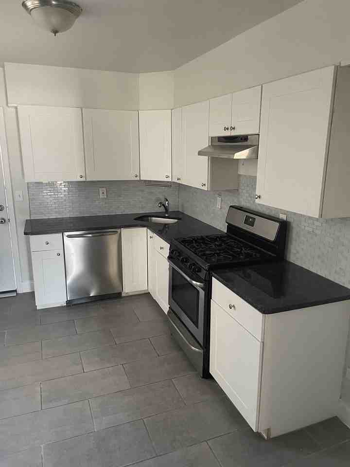 4731 Princeton Ave #1 - Photo 4 of 11