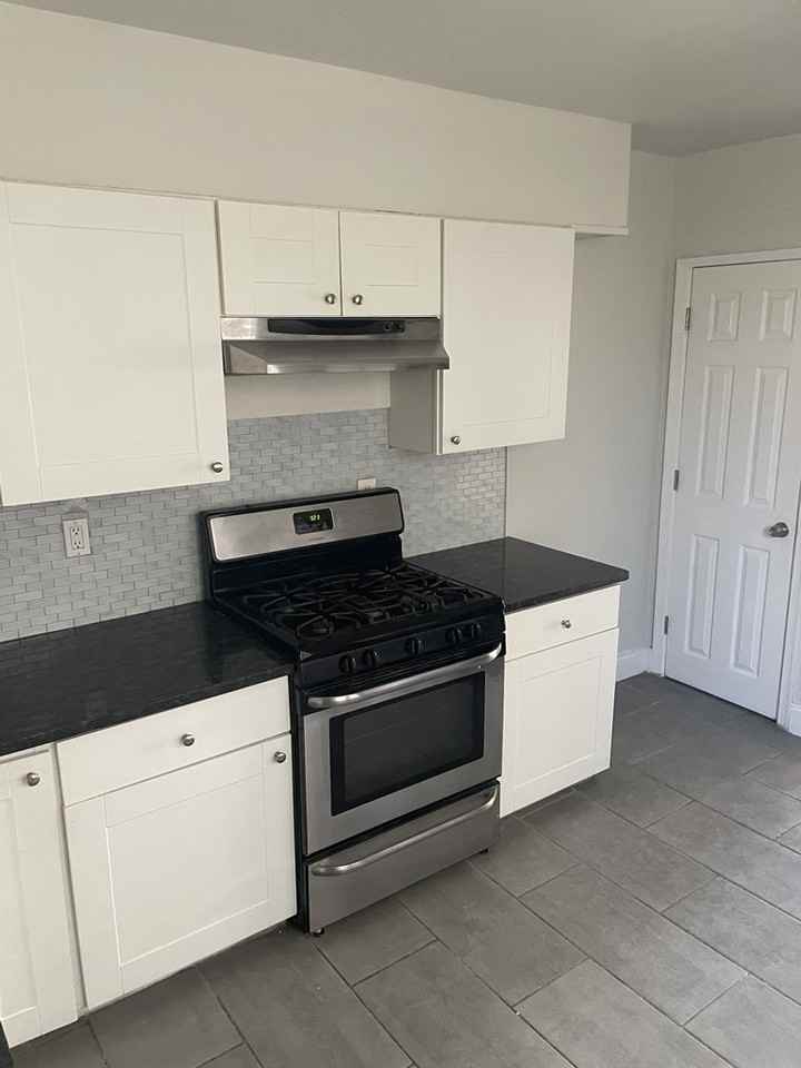 4731 Princeton Ave #1 - Photo 5 of 11