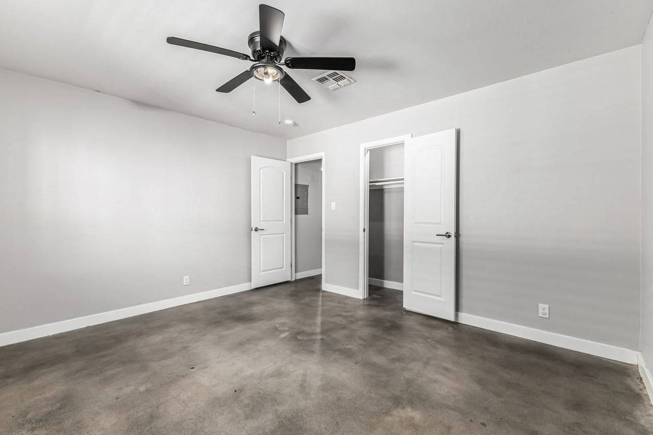 3011 N 38th St #01 - Photo 2 of 30