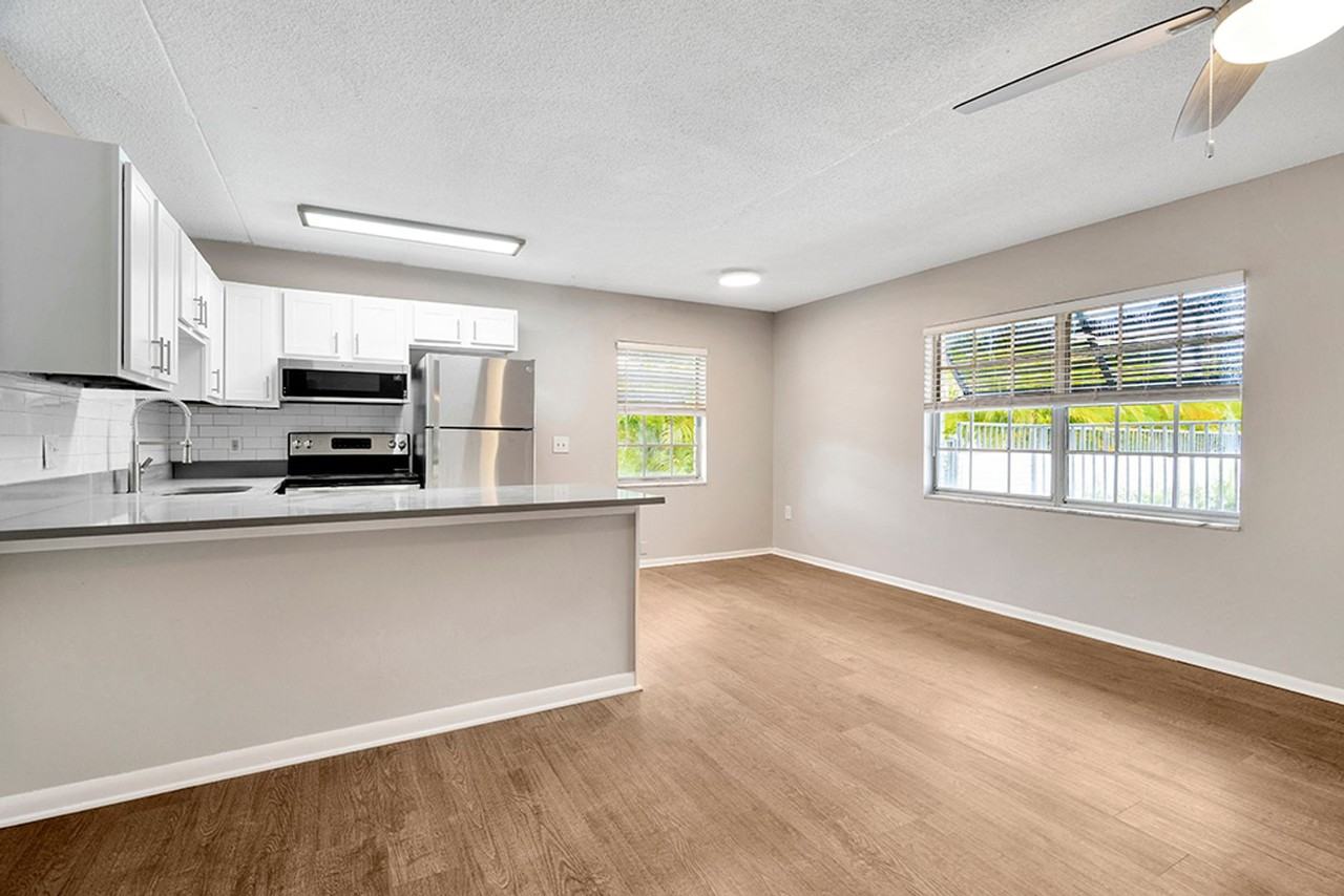 Welcome to The Waverly – South Tampa Living One Block from Bayshore - Photo 7 of 50