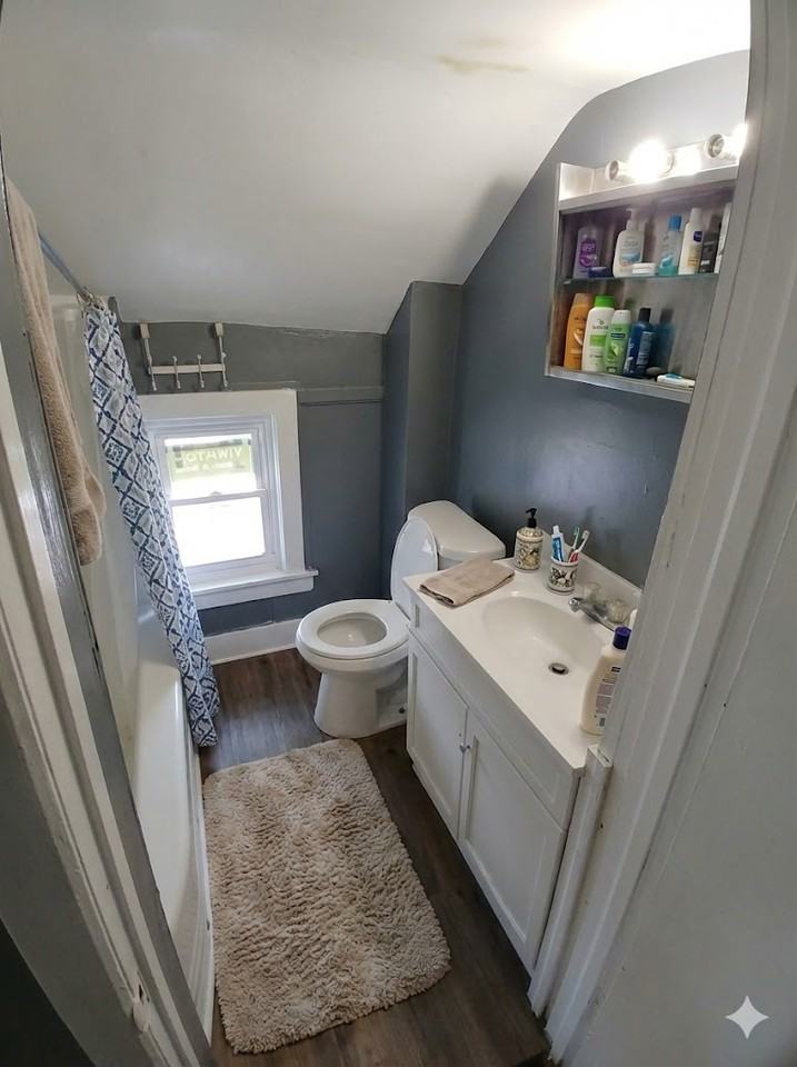 1924 Latham St #1S - Photo 3 of 13