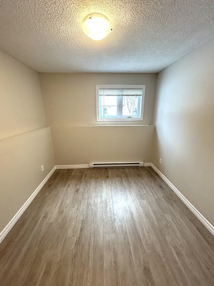 1 Webb Pl #A - Photo 5 of 8