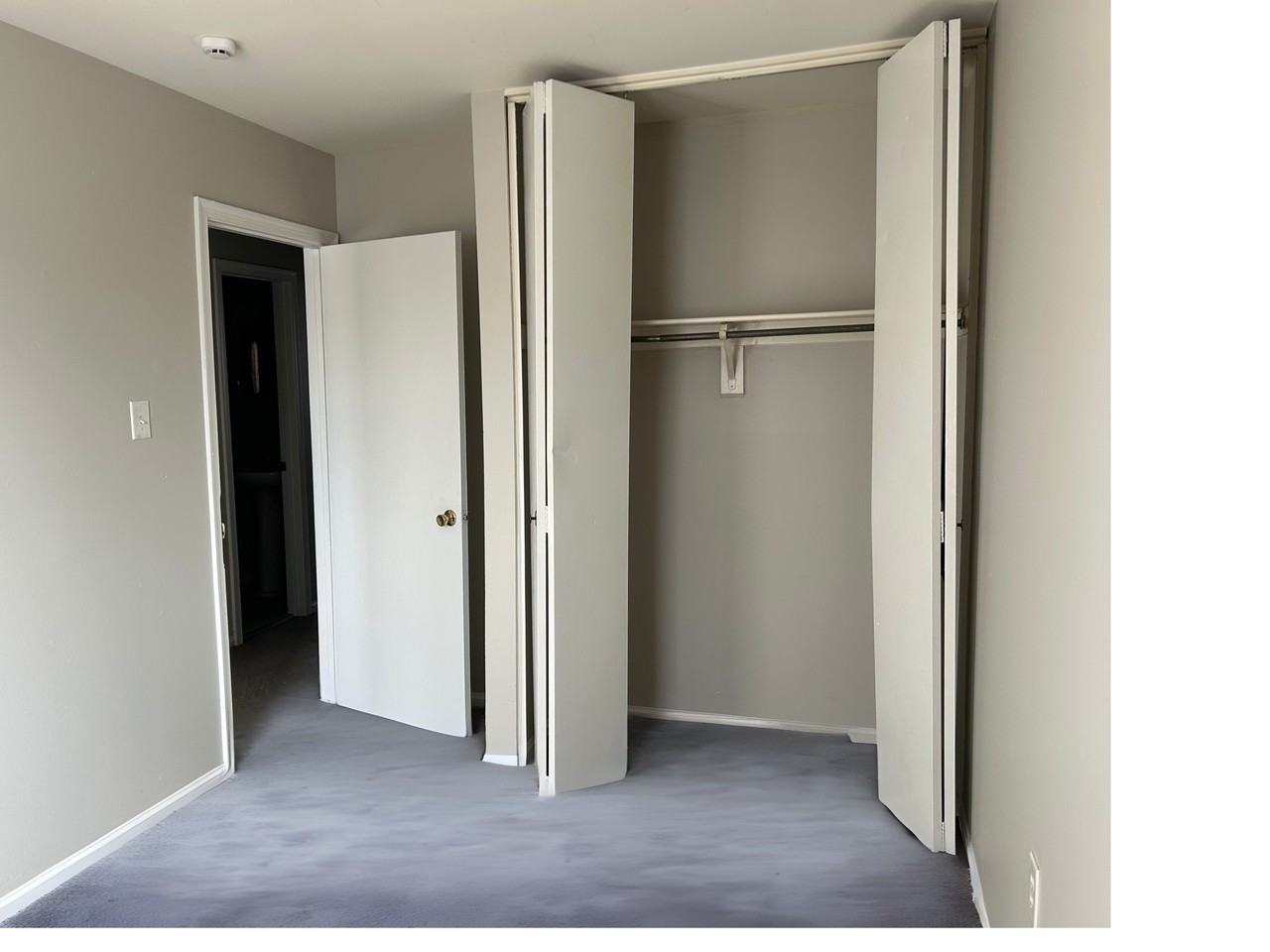 1061 Filbert St #1061 - Photo 4 of 6