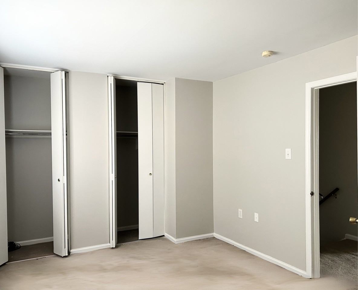 1061 Filbert St #1061 - Photo 5 of 6