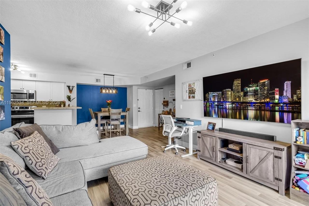 12178 Saint Andrews Pl #205 - Photo 7 of 28