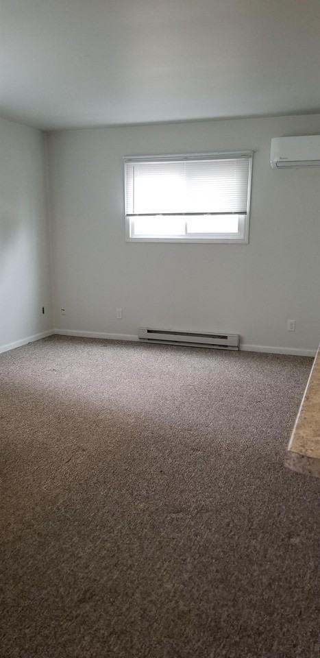 529 N Dewey Ave #4-529 - Photo 3 of 14