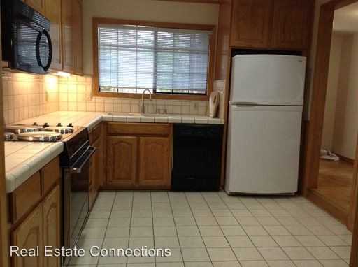 10152 Firwood Dr - Photo 3 of 19