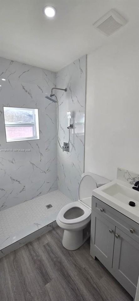 1812 Scott St #1812 - Photo 7 of 7