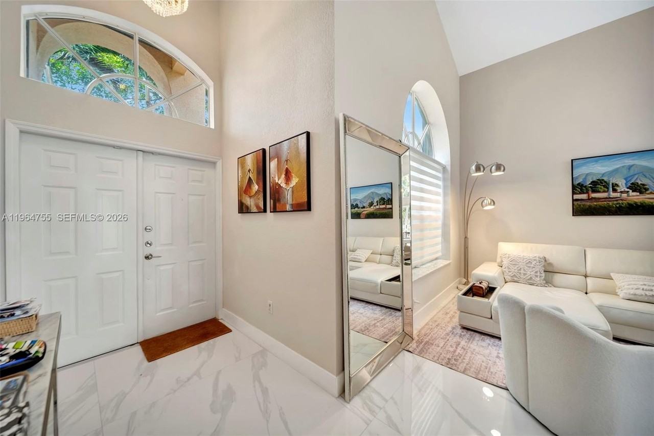 10880 Nw 58th Ter #0 - Photo 6 of 50