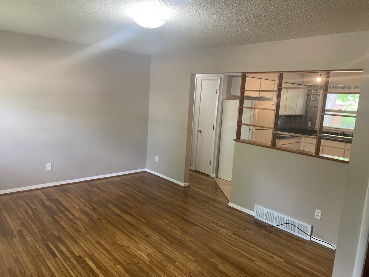 513 W Clark St #1 - Photo 7 of 30