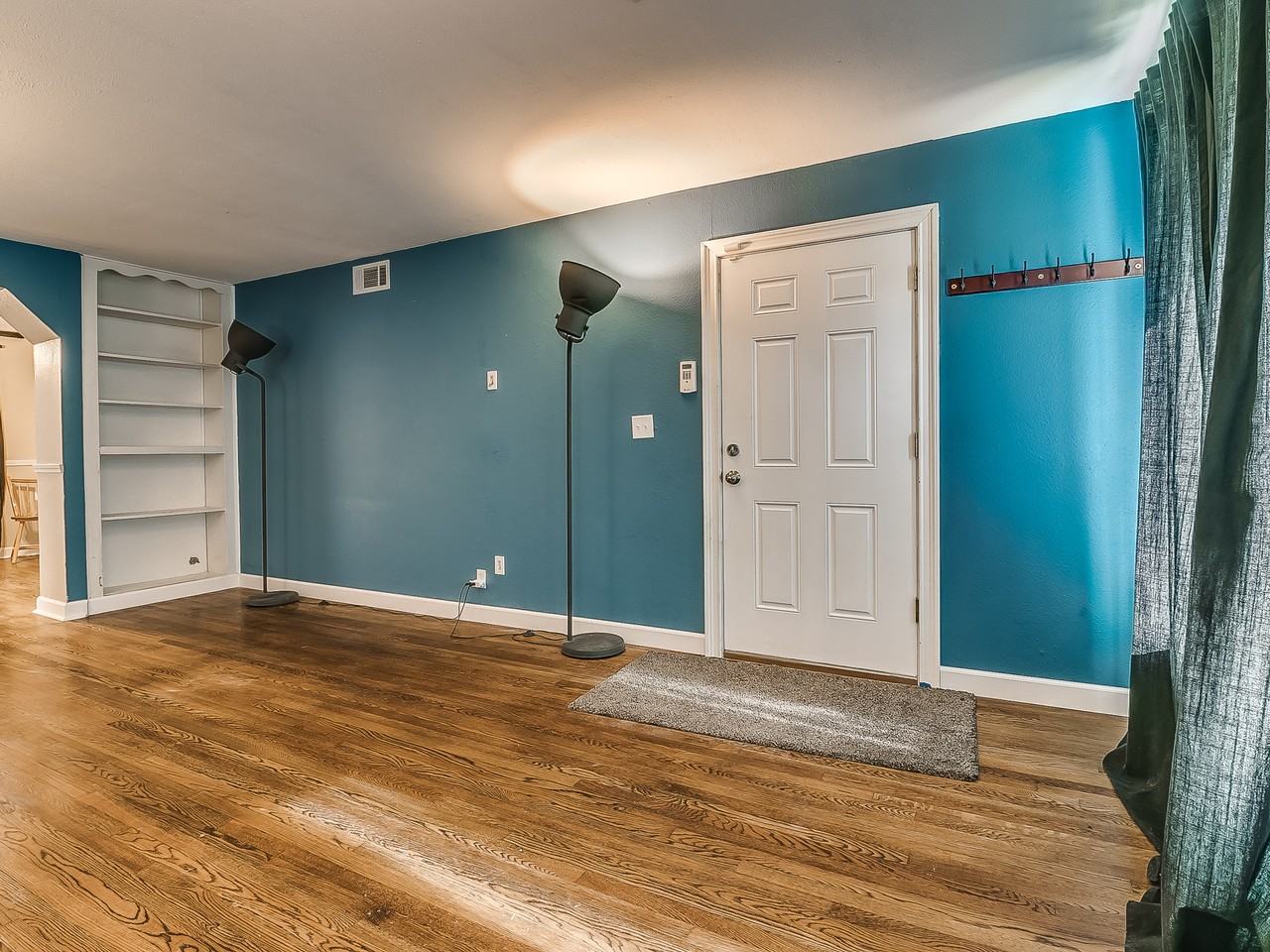 2809 Nw 47th St #1 - Photo 3 of 26