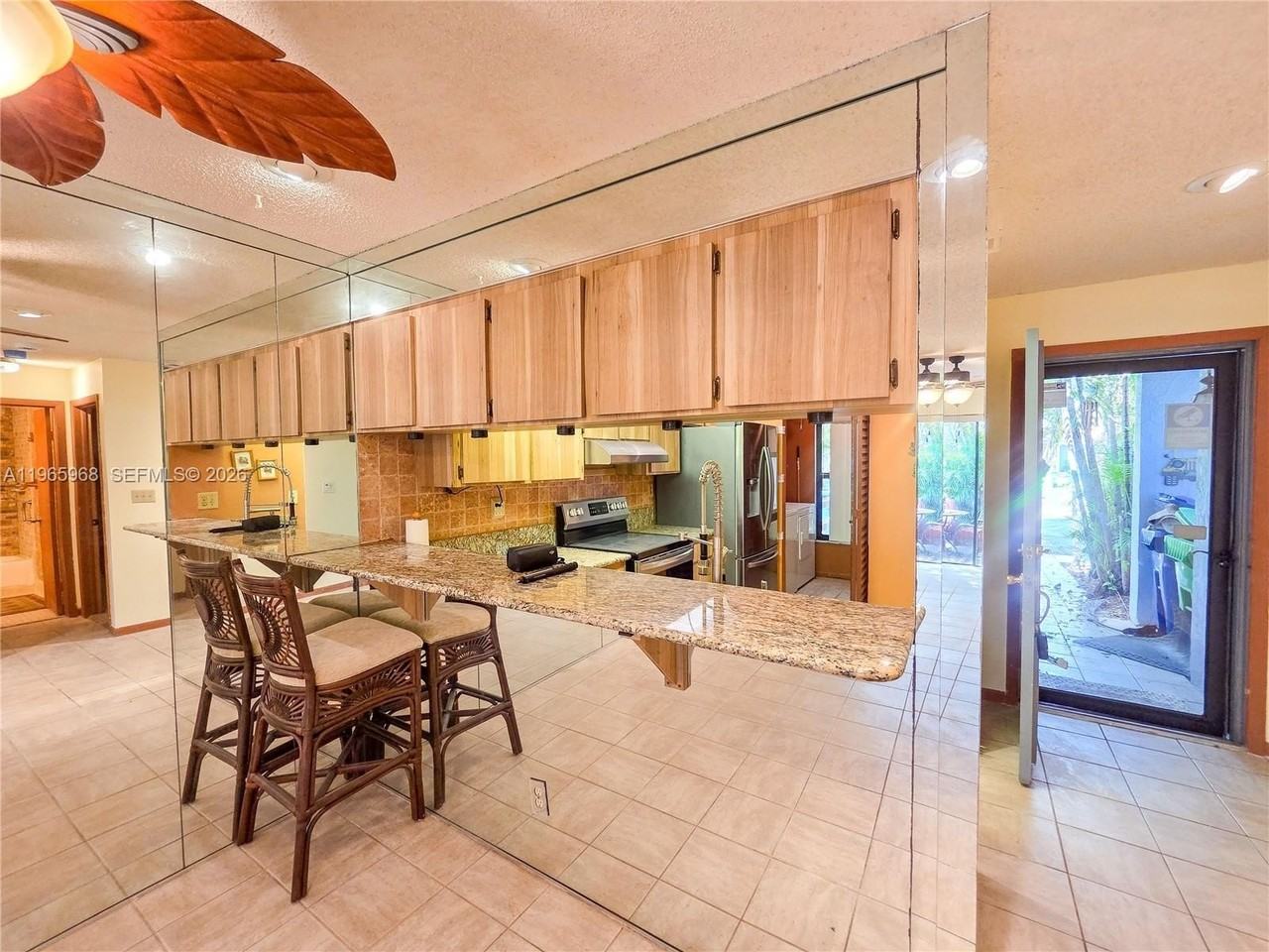 8044 Nw 41st Ct - Photo 4 of 24