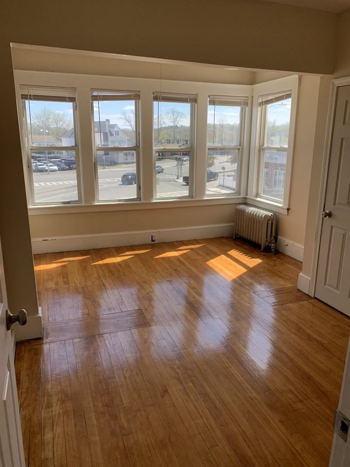 18 Lakewood StreetApt 2R #2R - Photo 4 of 12