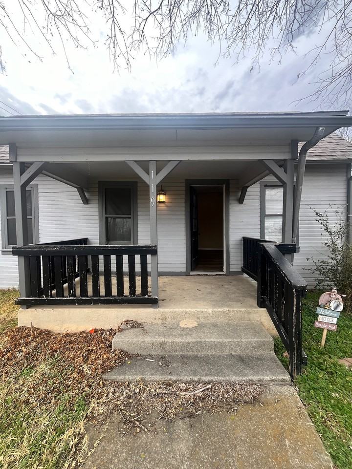 119 S 5th St #1 - Photo 4 of 50