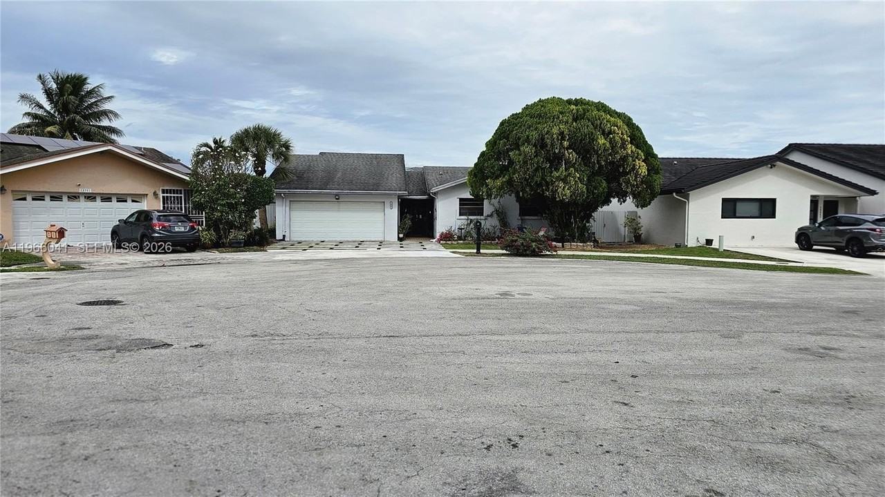 14480 Sw 111th Ter - Photo 3 of 14