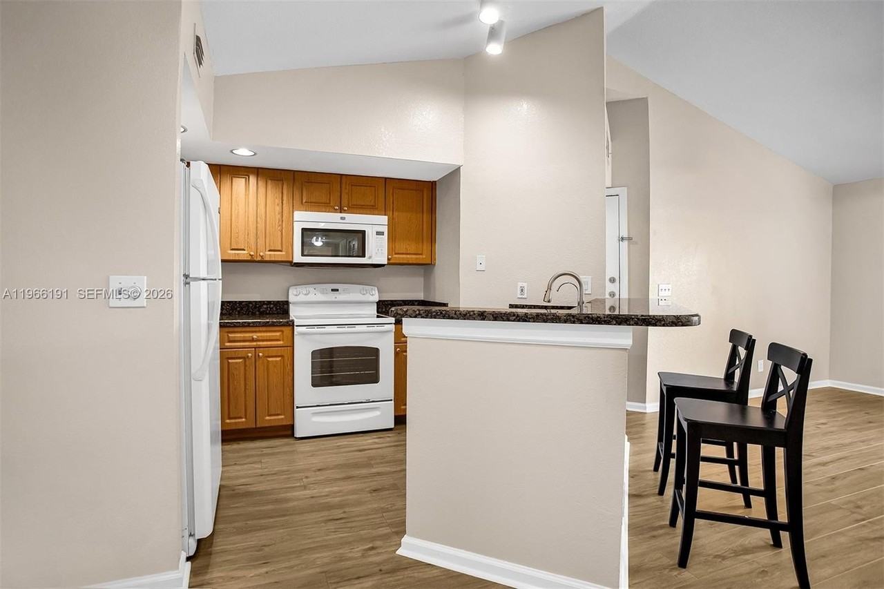 12650 Vista Isles Dr #926 - Photo 4 of 35