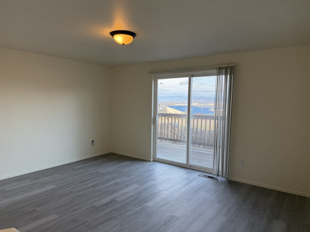 1511 Hollyhock Dr #C - Photo 7 of 19