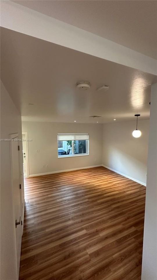 3063 Center St #15 - Photo 3 of 16