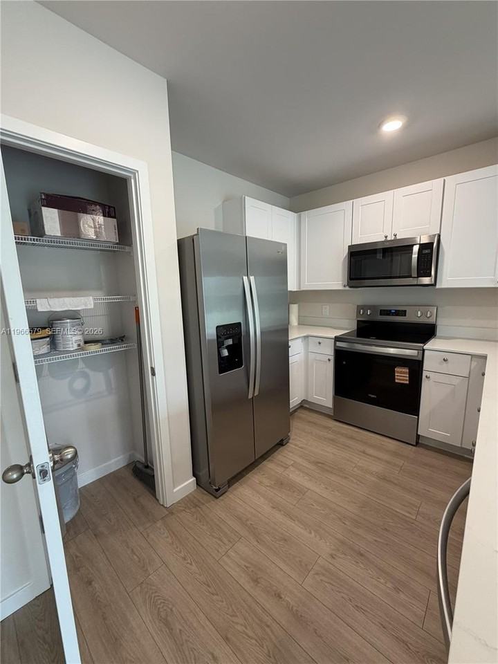 8441 Everly Preserve Dr #8441 - Photo 5 of 16