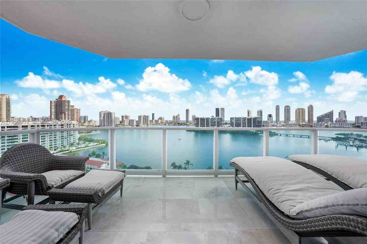 3301 Ne 183rd St #1701 - Photo 2 of 34