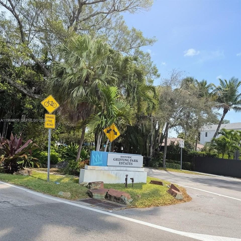 12680 Ne 3rd Ave #12680 - Photo 6 of 17