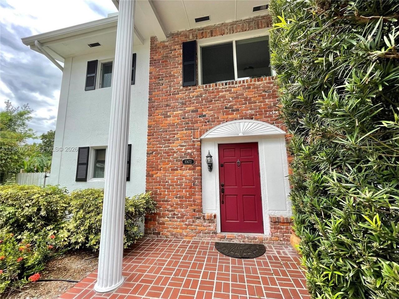 10672 Sw 77th Ave #10672 - Photo 2 of 22