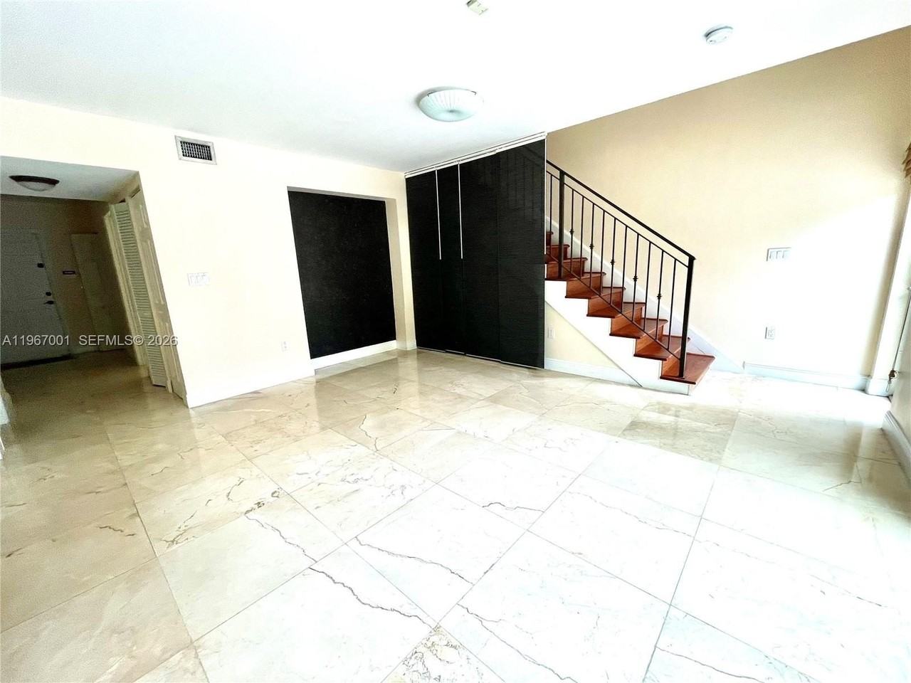 10672 Sw 77th Ave #10672 - Photo 7 of 22